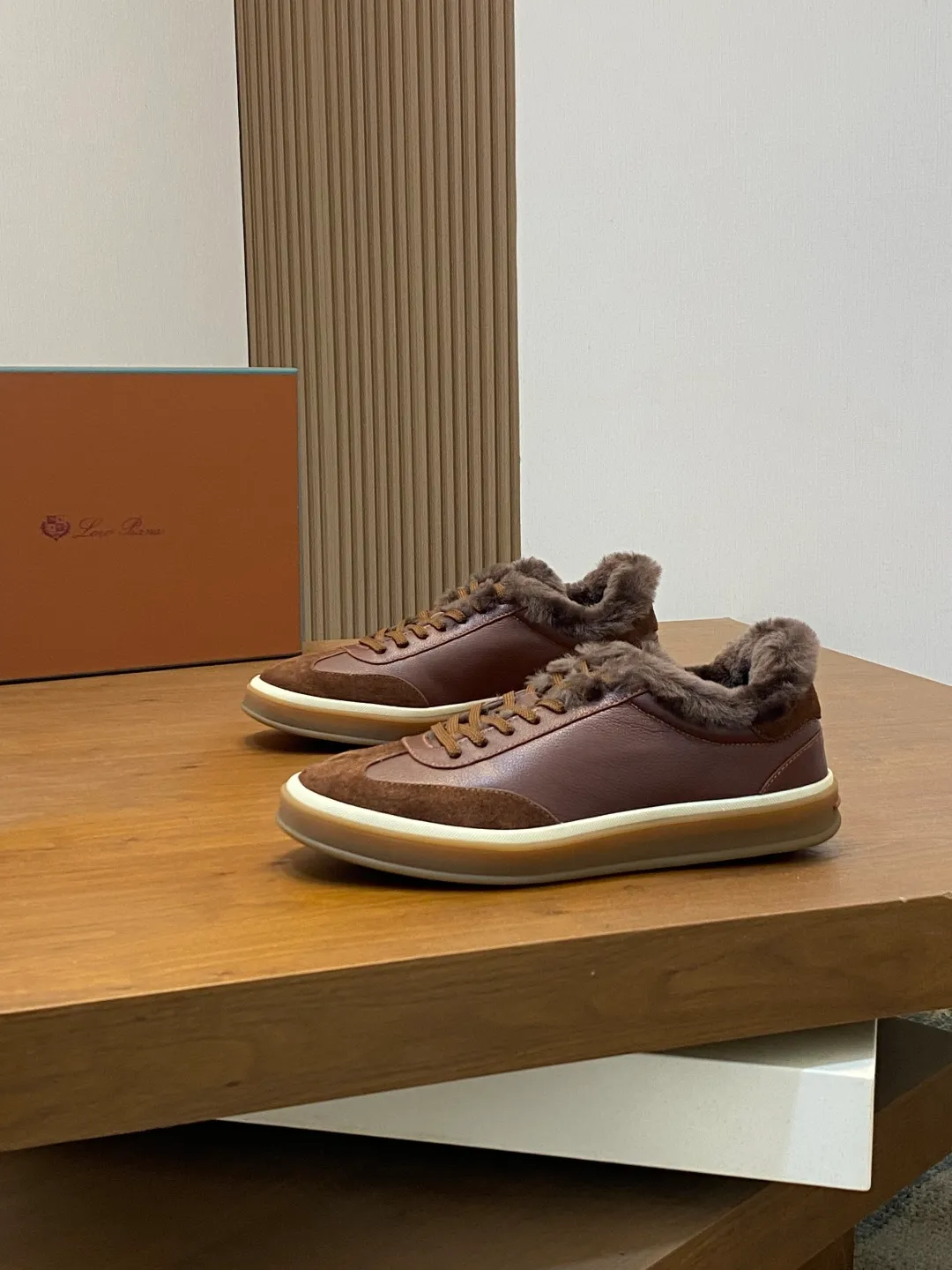 Men's men's shoes💰740 Loro Piana - Classic casual wool shoes, men's lace-up casual shoes and sneakers, high-quality lightweight and comfortable fabrics, suitable for outdoor leisure, the color scheme is young and energetic, great with sportswear or casual suits! Code number: 39-44 (45, 46, can be customized)